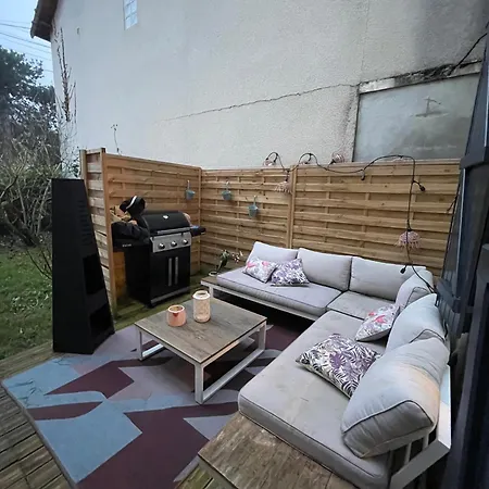 Holiday home Maison Jardin Des Plantes *