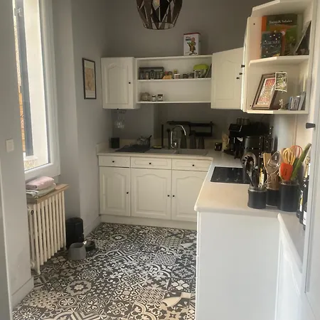 Holiday home Maison Jardin Des Plantes *